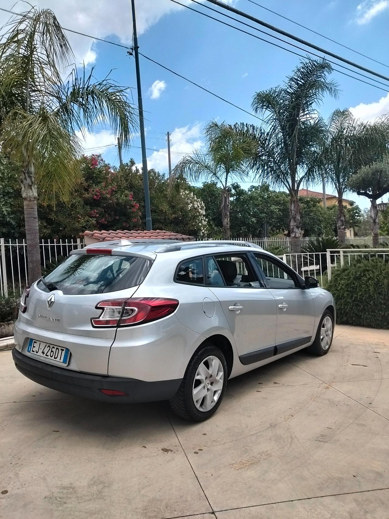 Renault Megane Mégane 1.5 dCi 110CV EDC Attractive