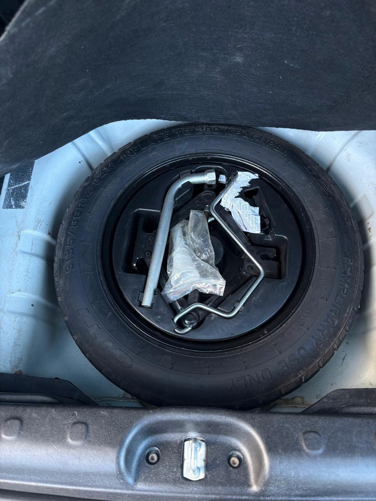 Panda 1.0 FireFly Hybrid City 5 Posti