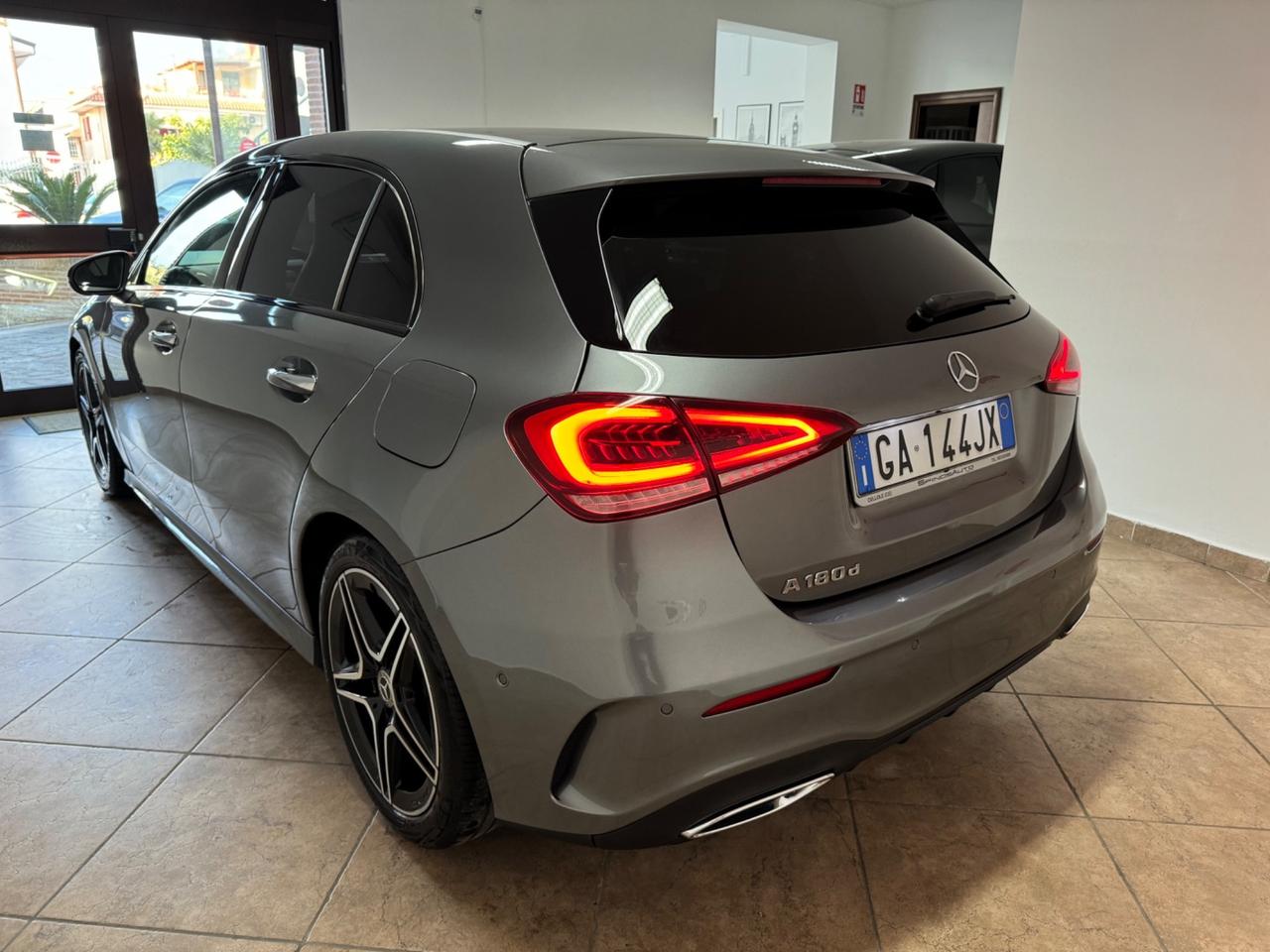 Mercedes-benz A 180 d PREMIUM AMG PACCHETTO LUCI