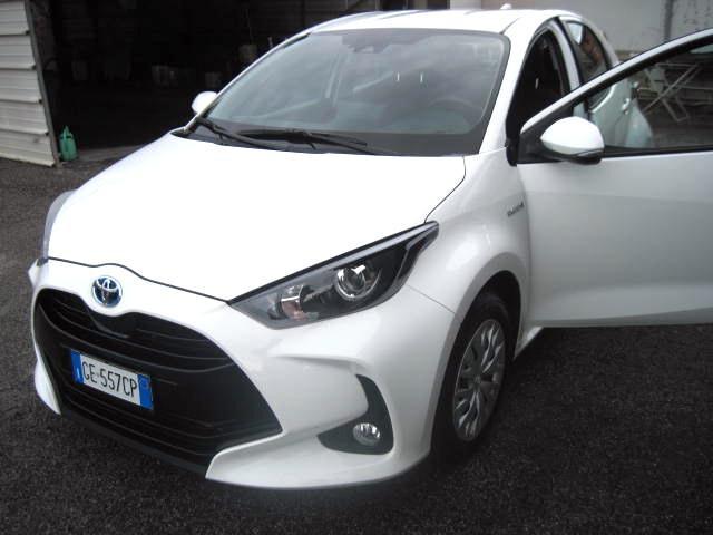 Toyota Yaris 1.5 Hybrid 5 porte Active SOLO KM 18000