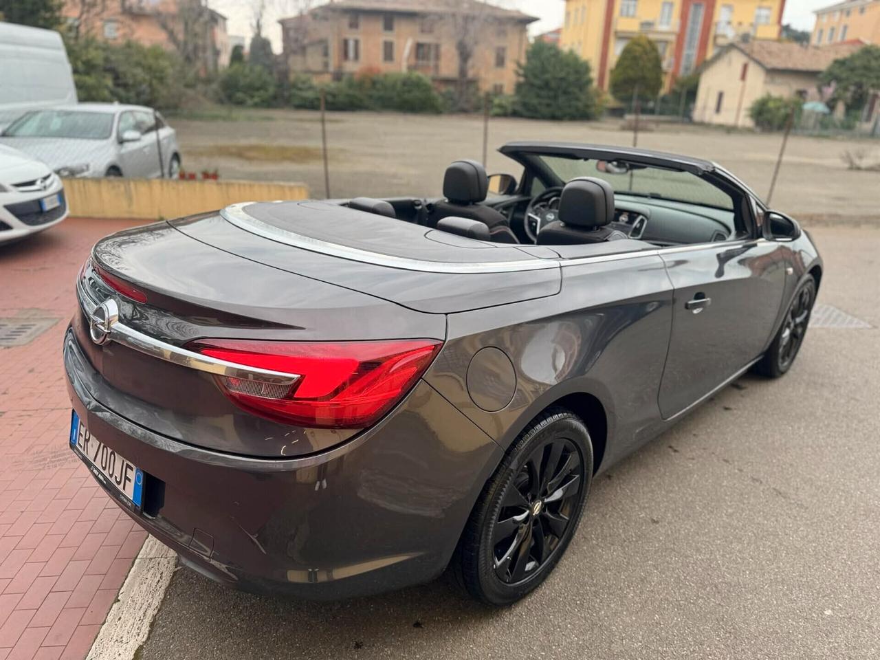Opel Cascada 2013 2.0 DIESEL DECAPOTTABILE 144.000 KM