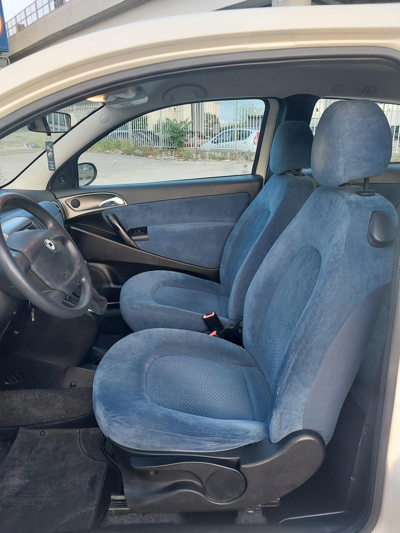 LANCIA YPSILON 1.2 SOLO 86.000 -10/2003