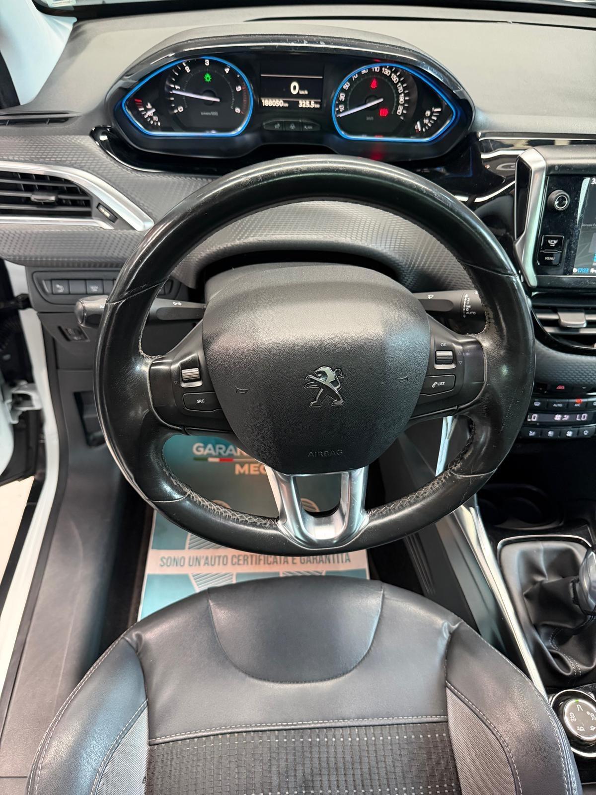 Peugeot 2008 Neopatentati+Tetto+Pelle+Allure