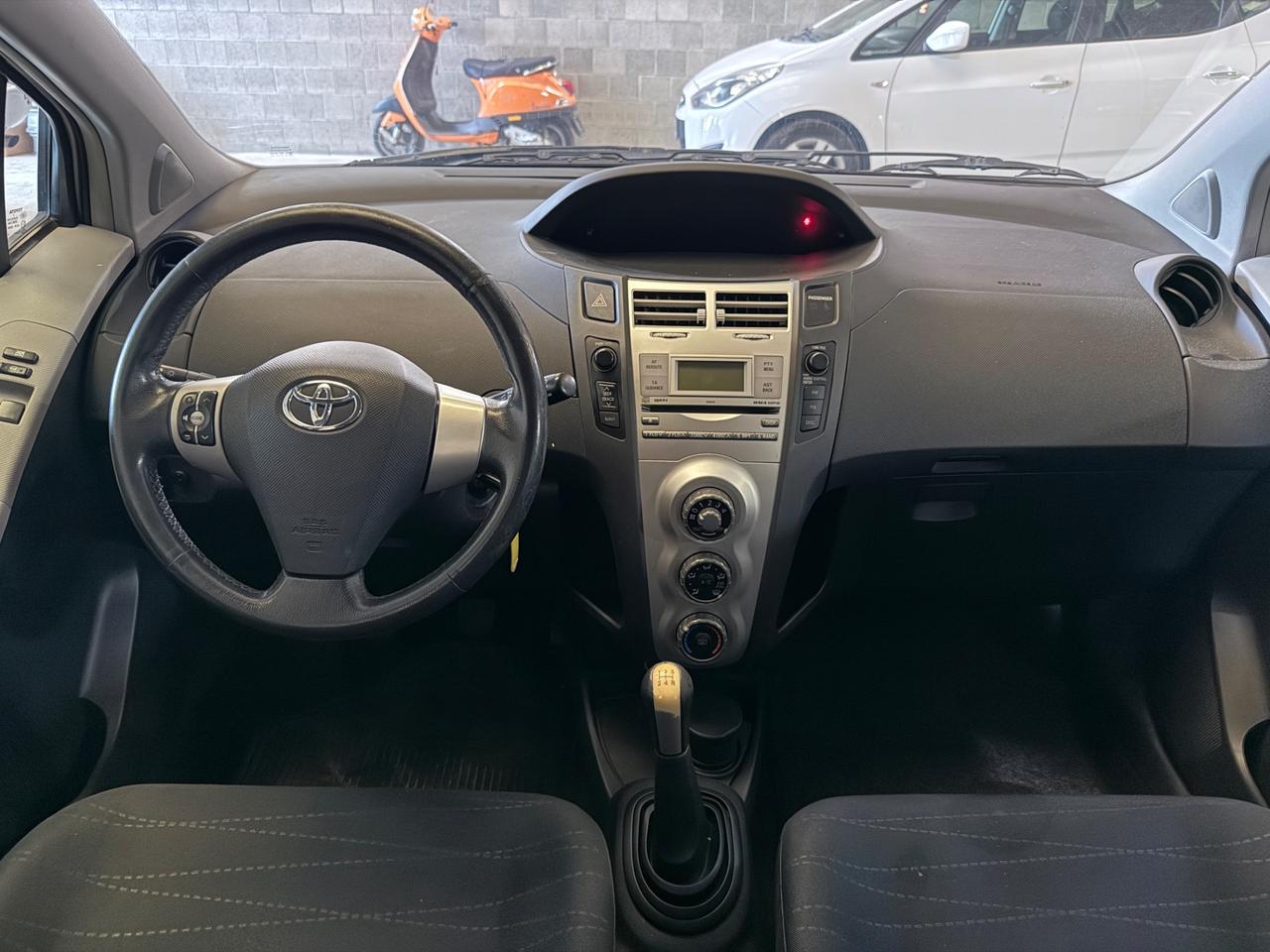 Toyota Yaris 1.3 5 porte