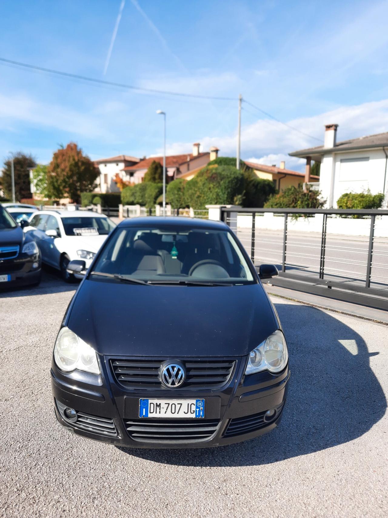 Volkswagen Polo 1.4/69CV TDI 5p Ok neopatentati