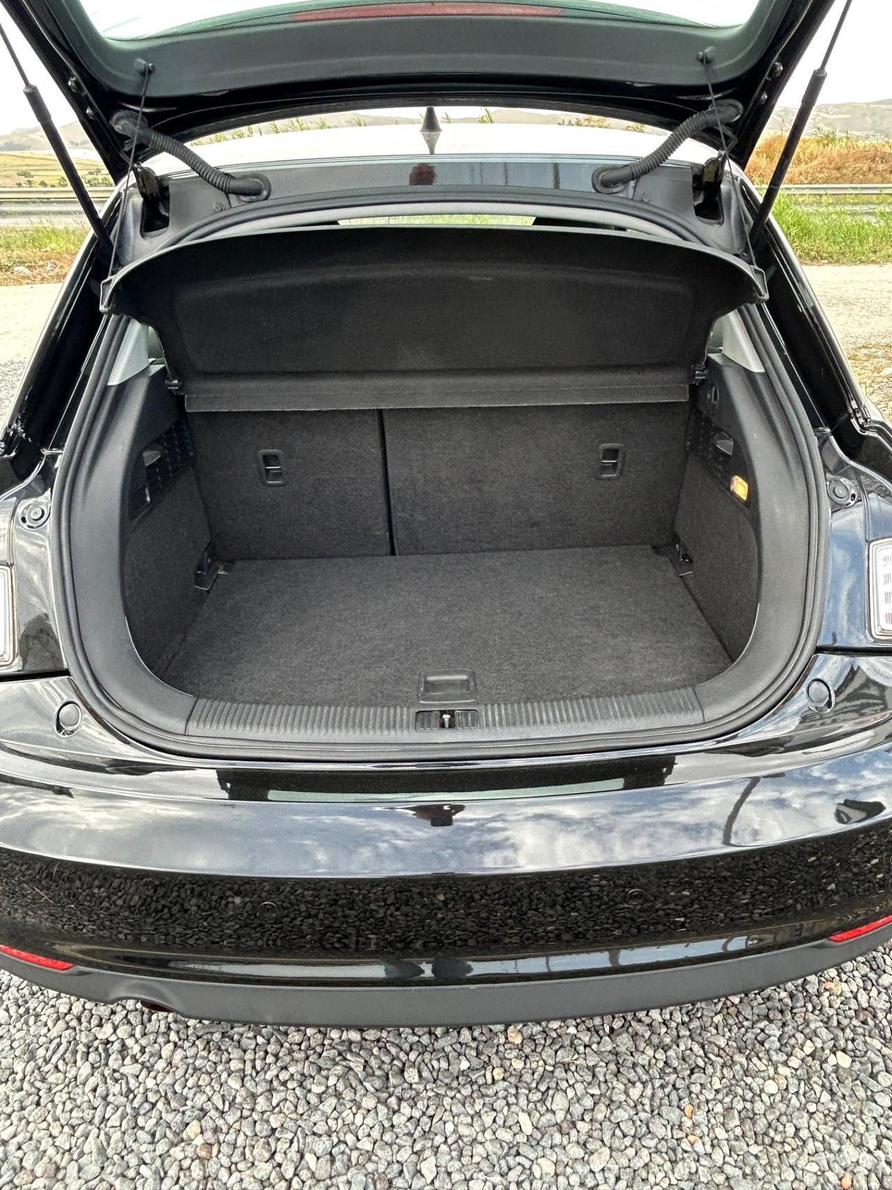 Audi A1 1.6 TDI 116 CV S-LINE