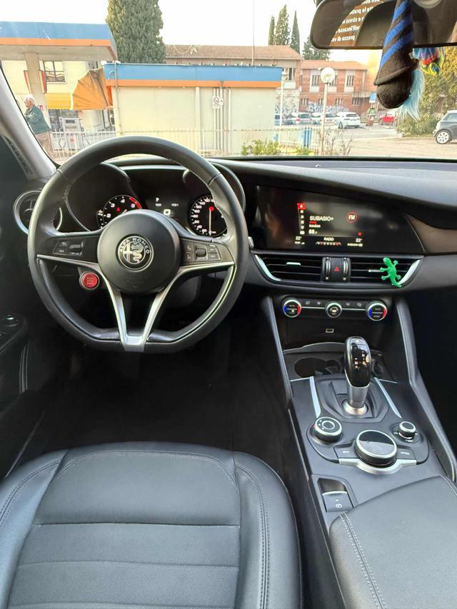 ALFA ROMEO Giulia 2.2 Turbodiesel 180 CV AT8 Business Sport Launch E
