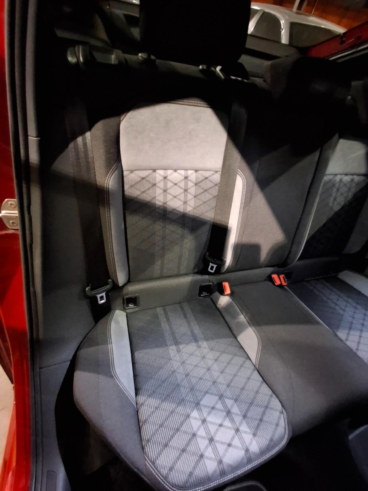 VOLKSWAGEN TAIGO R-LINE FULL!!! PARI AL NUOVO!!!