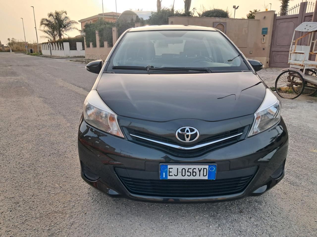 Toyota Yaris 1.0 5 porte Lounge