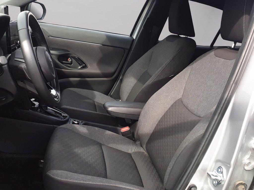 TOYOTA Yaris cross 1.5h trend awd-i 116cv e-cvt del 2025