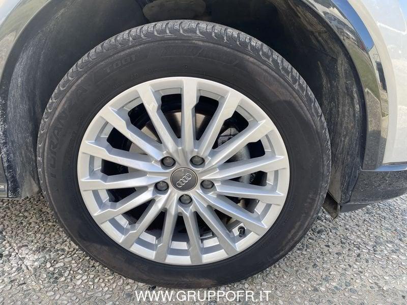 Audi Q2 30 TDI Business Design
