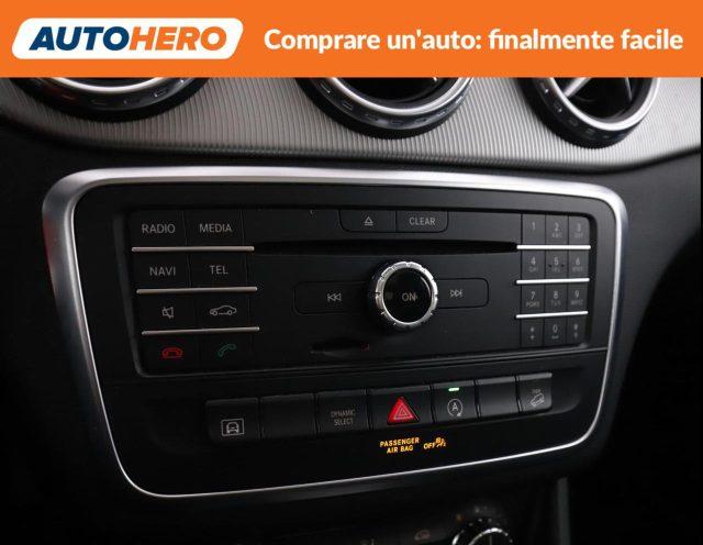 MERCEDES-BENZ GLA 200 d Automatic 4Matic Sport