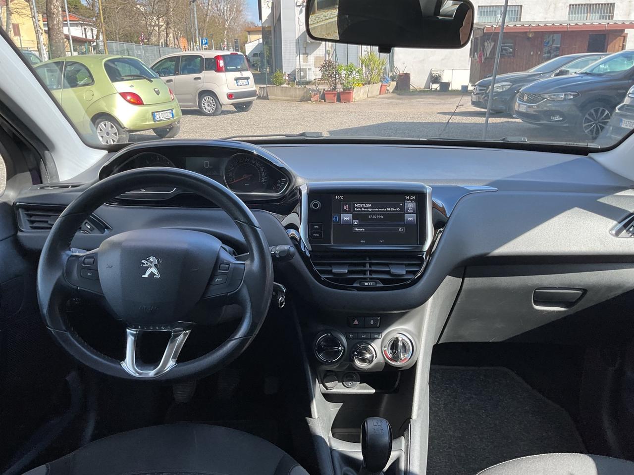 Peugeot 208 1.4 HDi 68 CV 5 porte Allure OK NEOPATENTATI