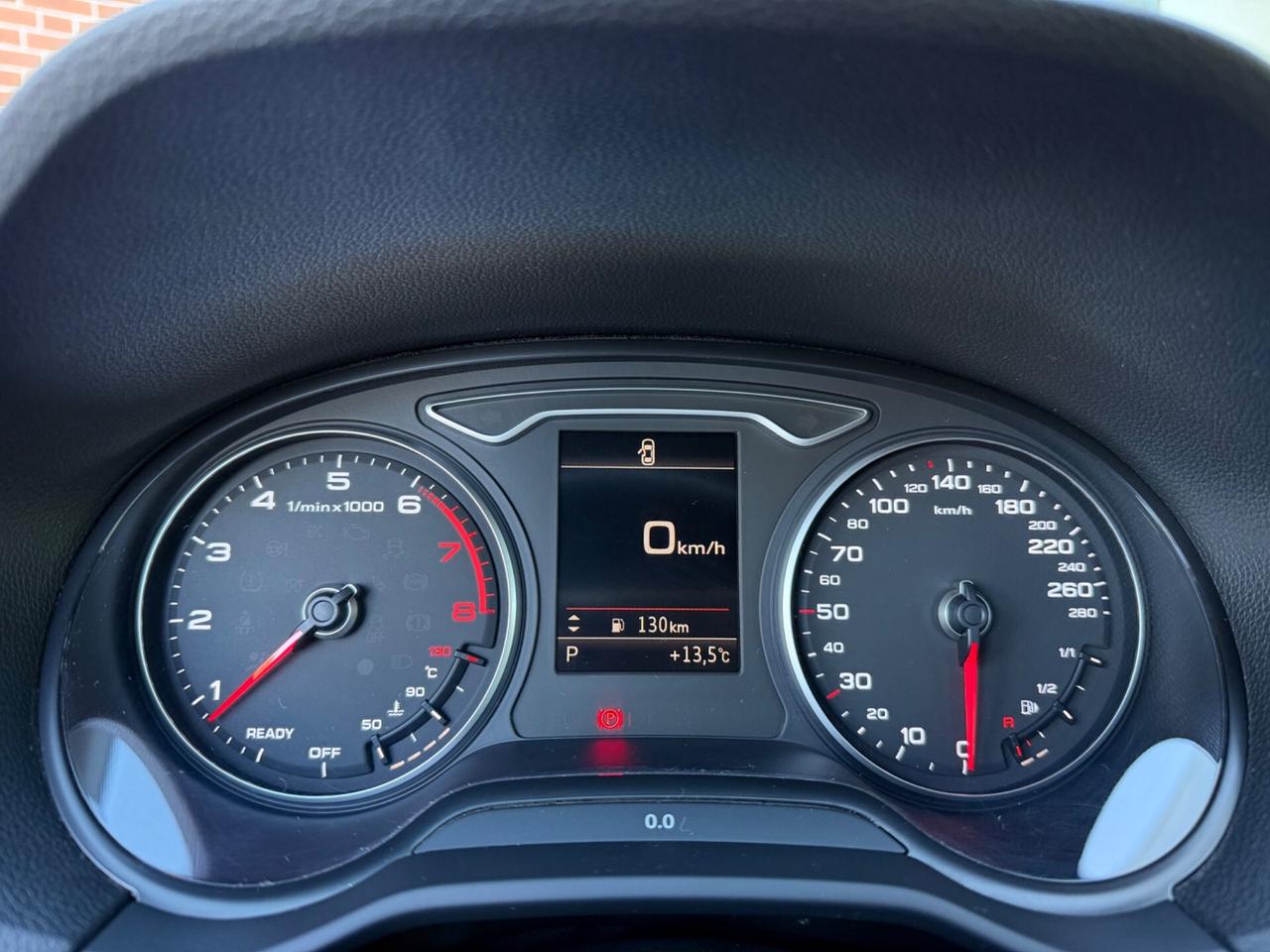 Audi Q2 35 TFSI S tronic Identity Black