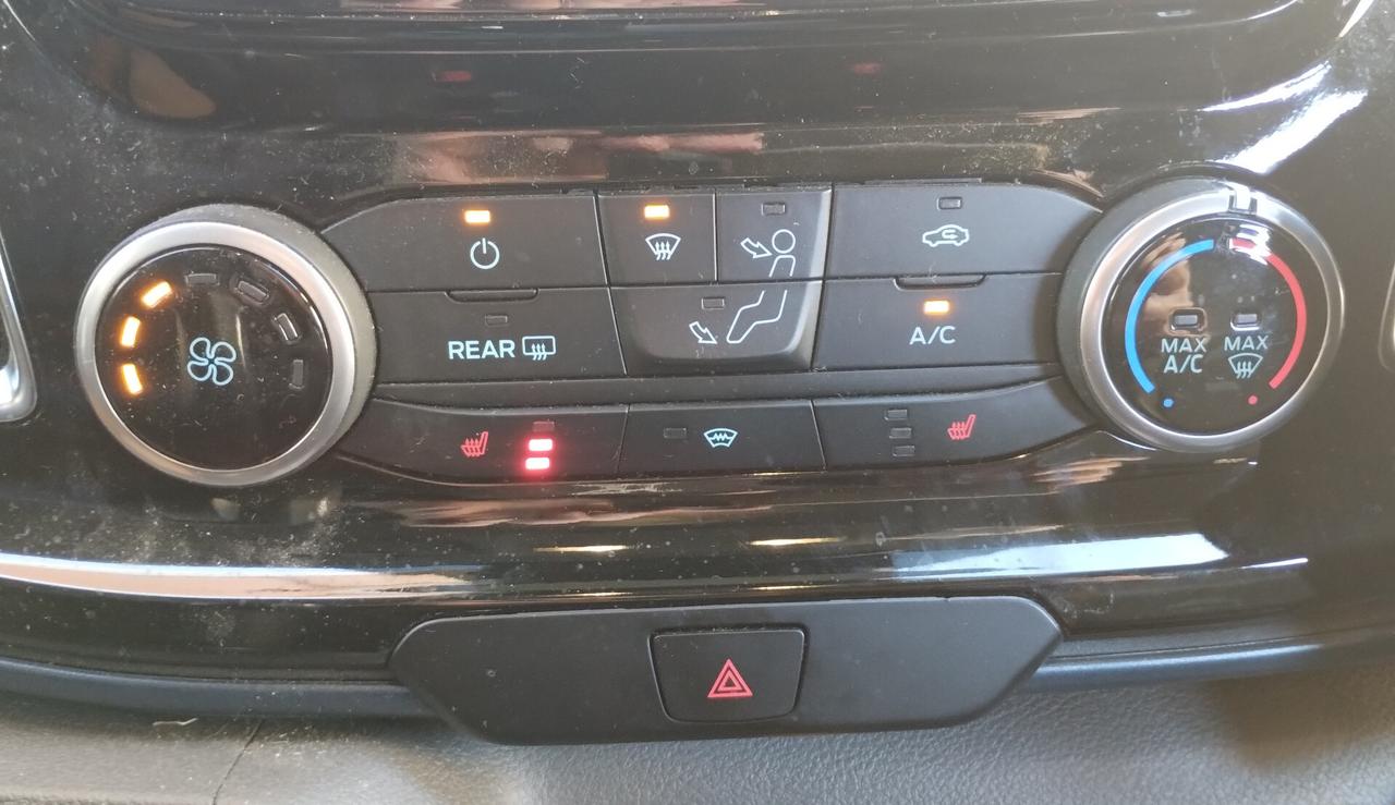 Ford Tourneo Custom 320 2.0 EcoBlue 170CV aut. PC Active