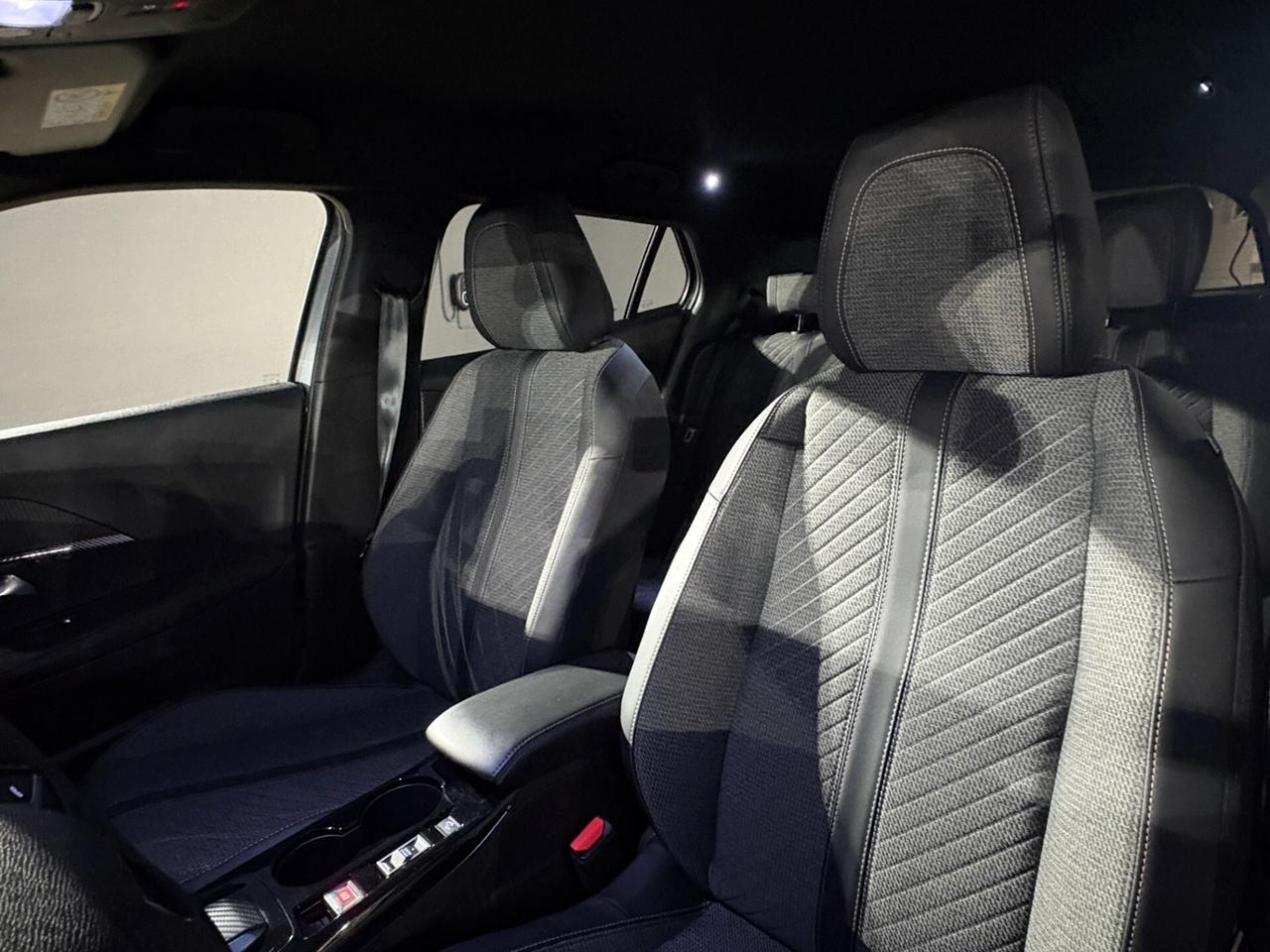 Peugeot 2008 PureTech 130 S&S EAT8 Allure Pack Automatic KM CERTIFICATI