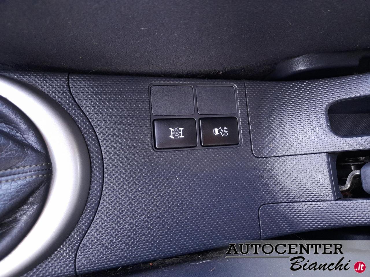 Toyota Urban Cruiser 1.4 d-4d Luxury Awd