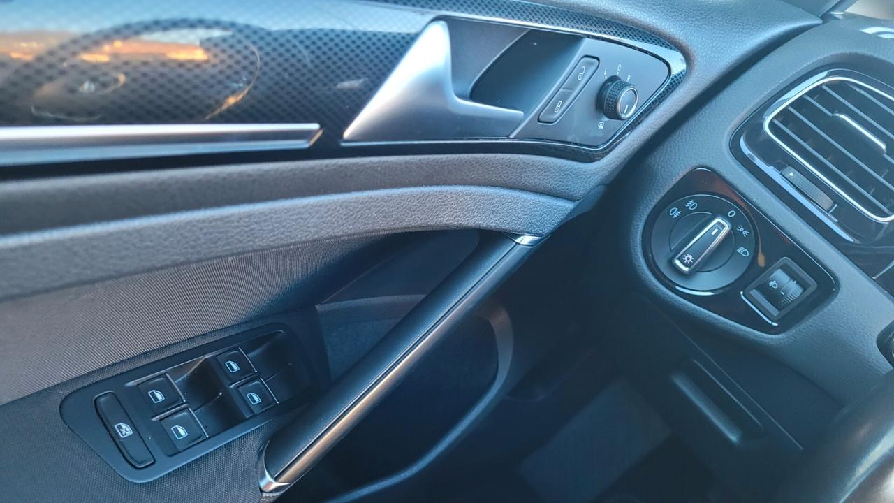 Volkswagen Golf 1.6 TDI 5p. NON TRATTABILE..NO GARANZIA..