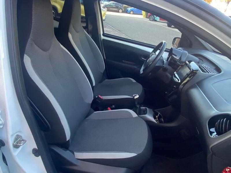 Toyota Aygo Aygo Connect 1.0 VVT-i 72 CV 5 porte x-play