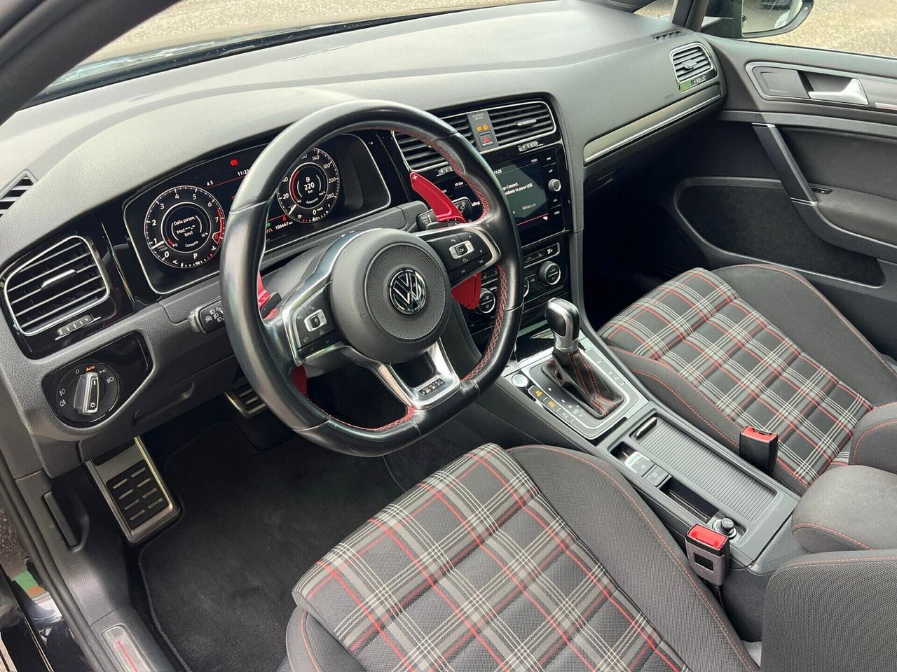 Volkswagen Golf GTI Performance 2.0 230 CV TSI DSG