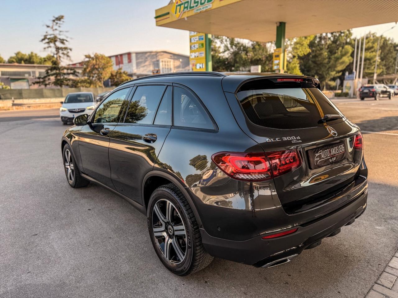 Mercedes-benz GLC 300 d 4Matic Sport TOTAL BLACK