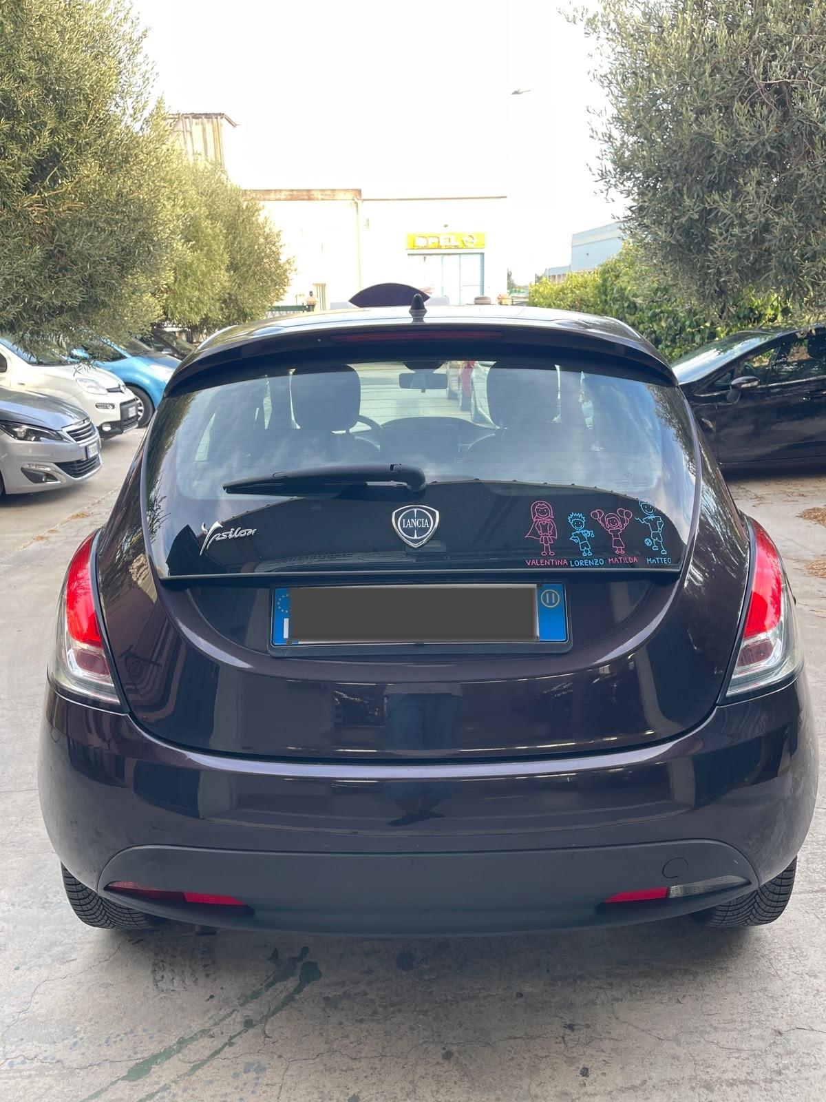 Lancia Ypsilon 1.2 69 CV 5 porte S&S Platinum