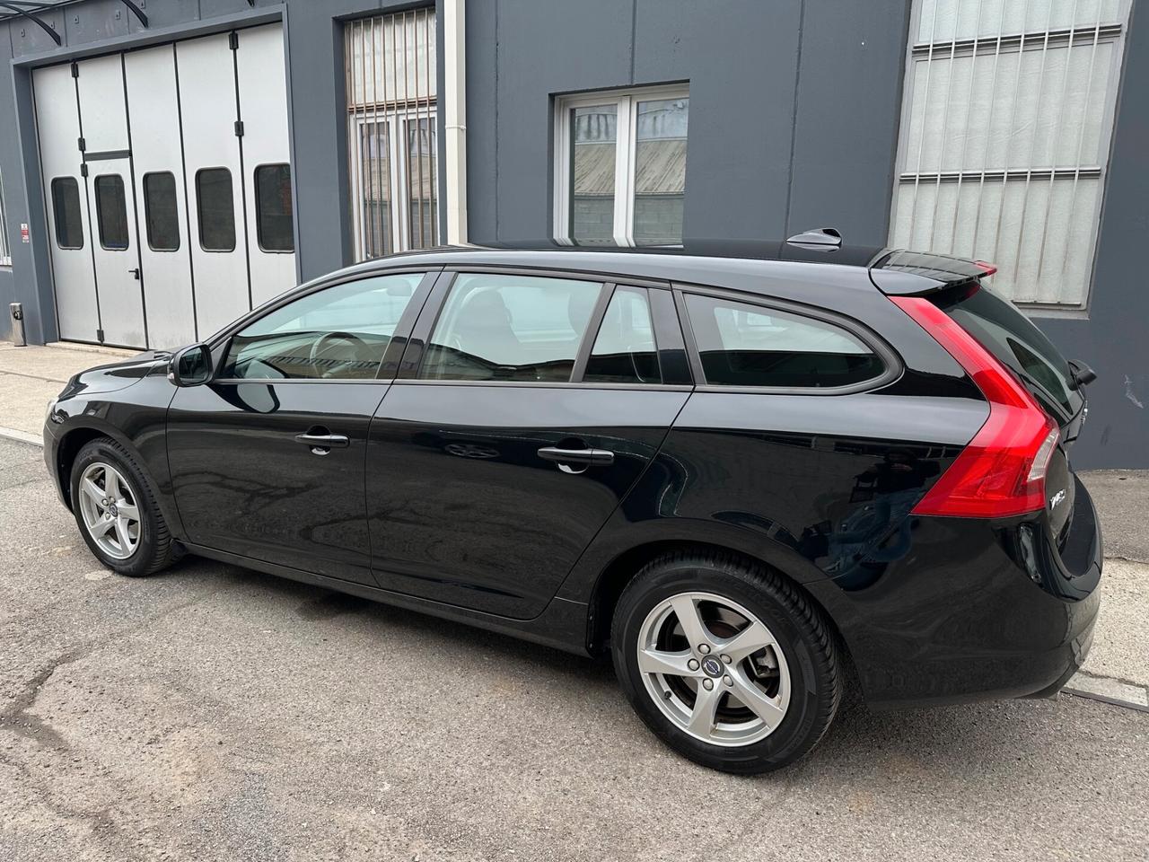 Volvo V60 D2 1.6 Kinetic