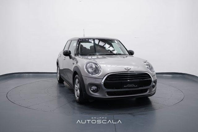 MINI Cooper D 1.5 116cv Automatica Business 5 porte