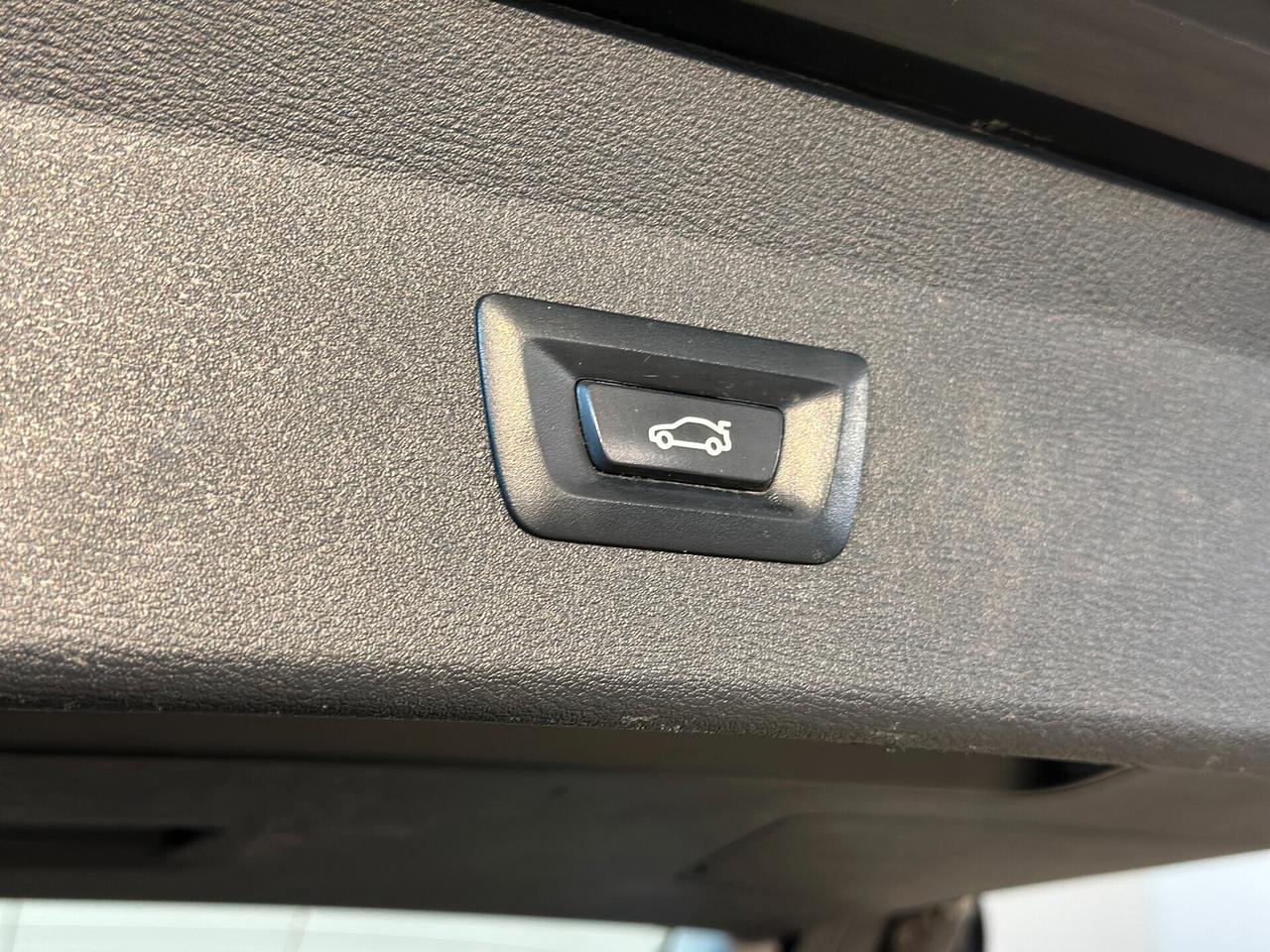 BMW X1 xDrive 25e Business Advantage auto