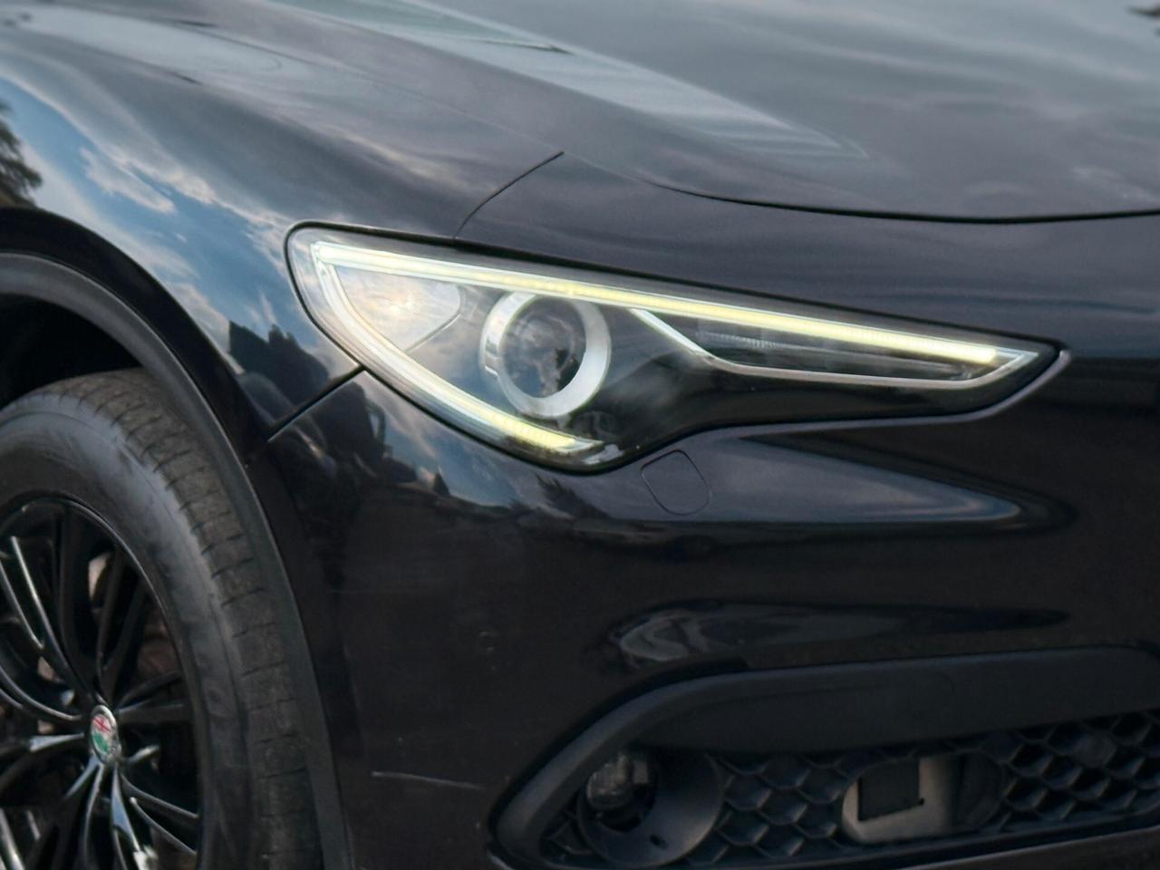 Alfa Romeo Stelvio 2.2 Turbodiesel 180 CV AT8 Q4 Business