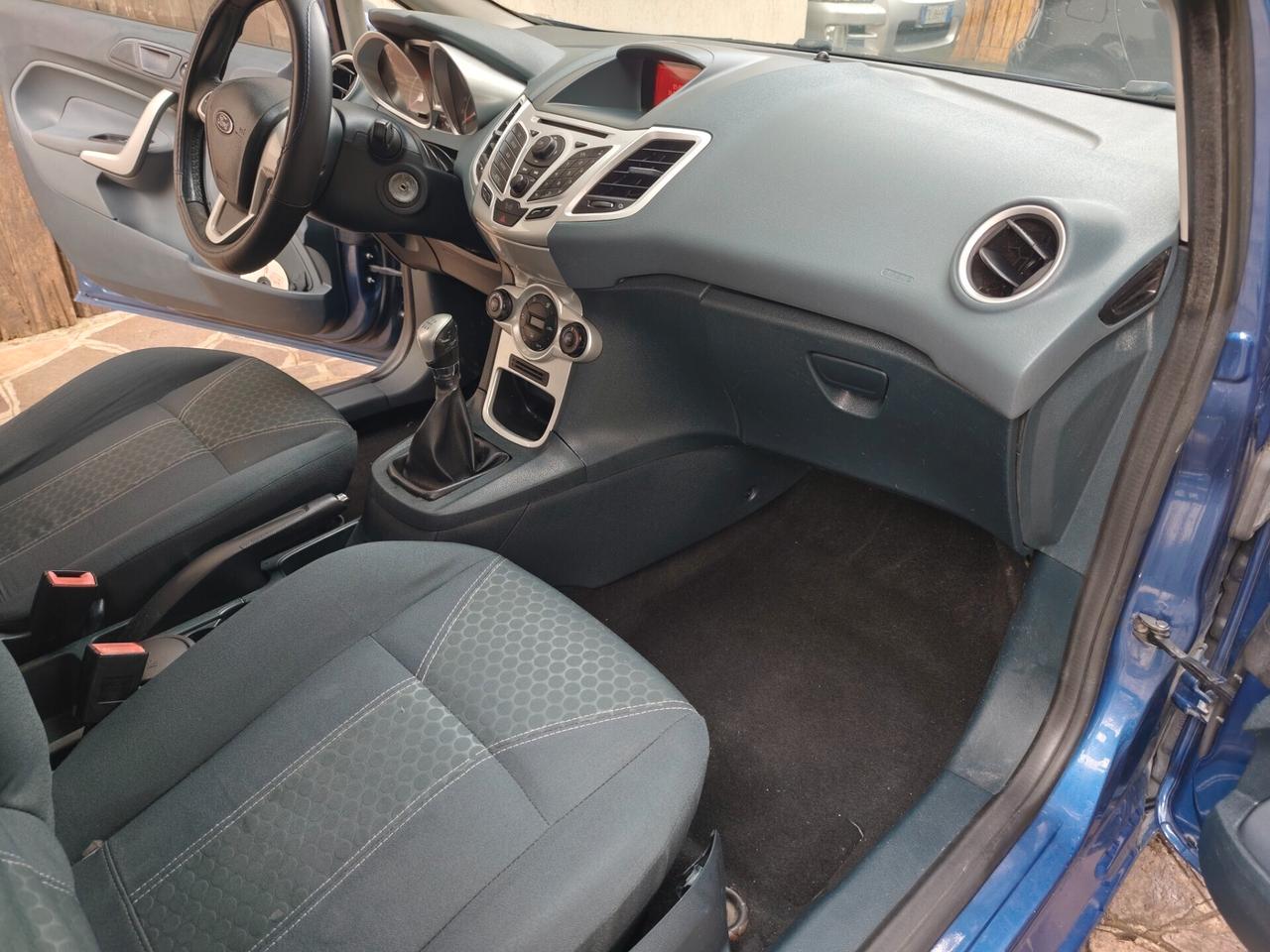 Ford Fiesta 1.4 TDCi 5p. Titanium