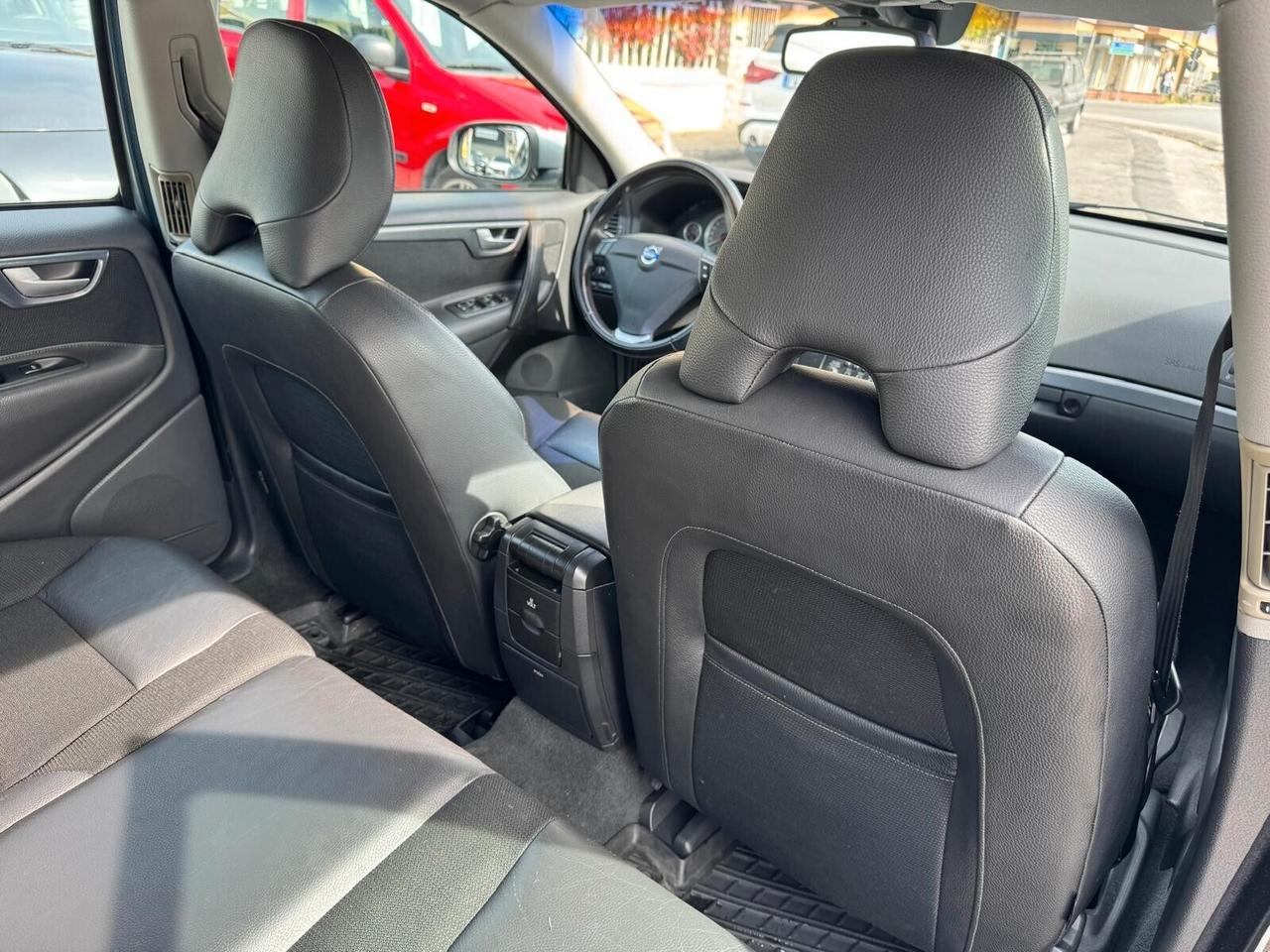 Volvo V70/XC70 V70 2.4 D5 20V (185CV) cat FULL OPT. UNIPROP. SEMPRE TAGLIANDI PERFETTA!!!