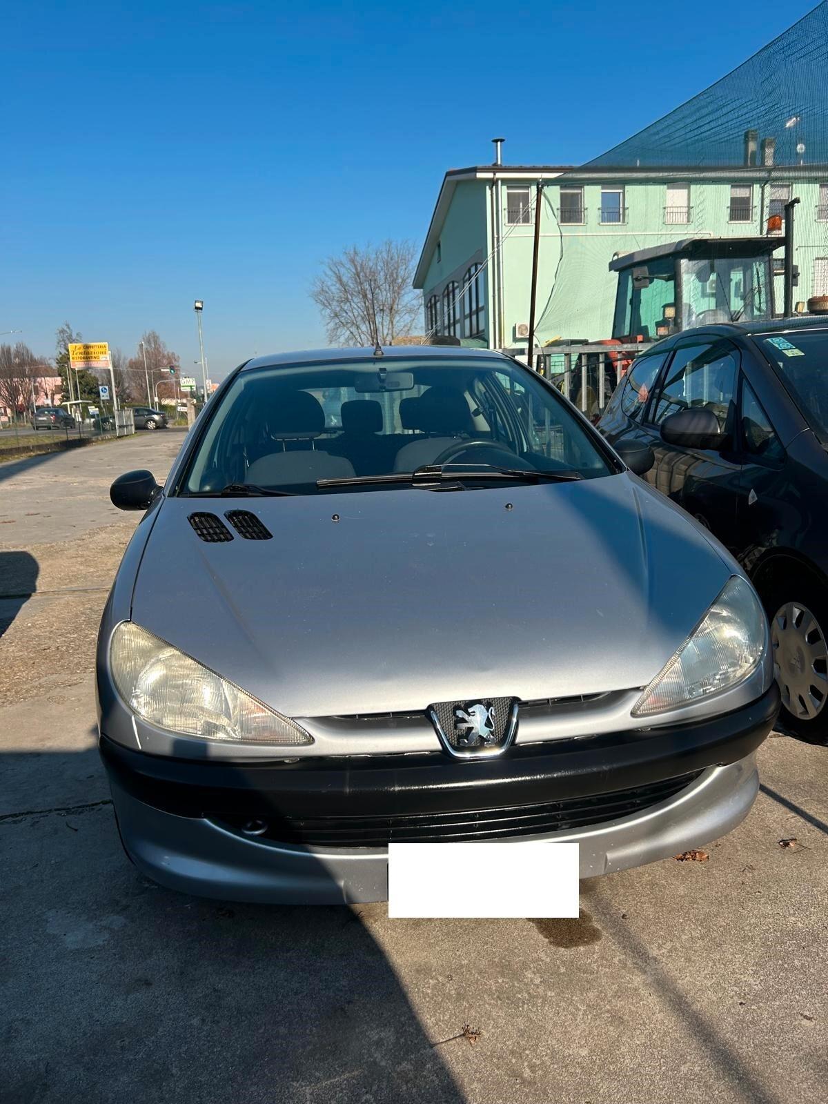 Peugeot 206 1.1 3p. XT OK Neo patentati