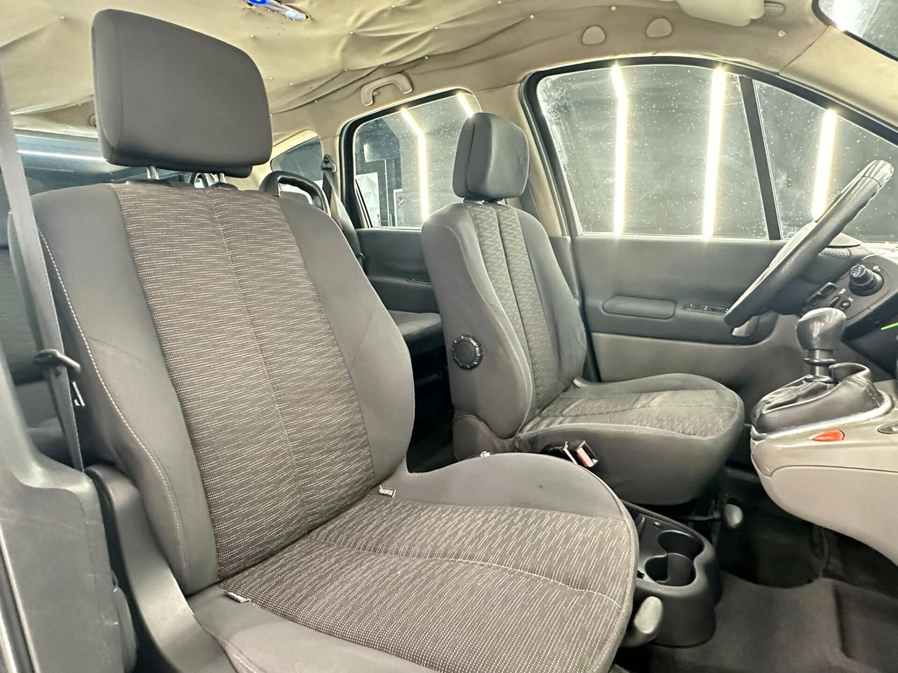 Renault Scenic Grand 2.0 16V dCi 130cv-7POSTI-KM CERTIFICATI
