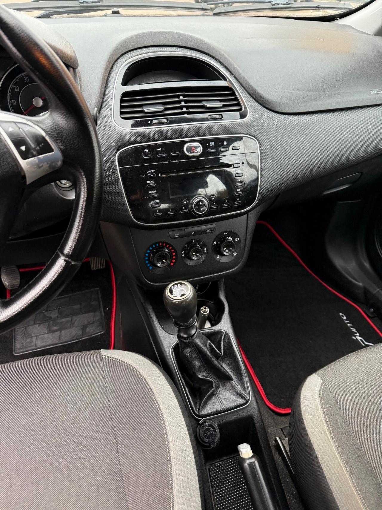 Fiat Punto 1.4 GPL - NEOPATENTATI - 12 MESI DI GARANZIA -