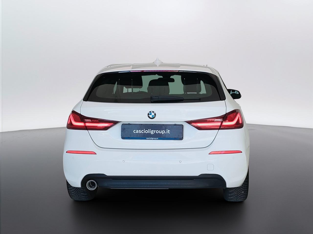BMW Serie 1 F40 - 116d Sport auto