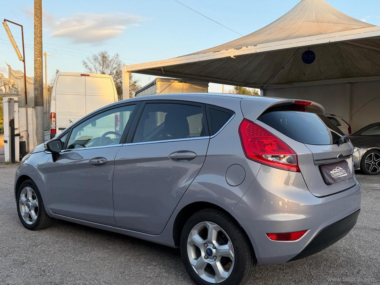 FORD Fiesta 1.6 TDCi 95 CV 5p. Titanium