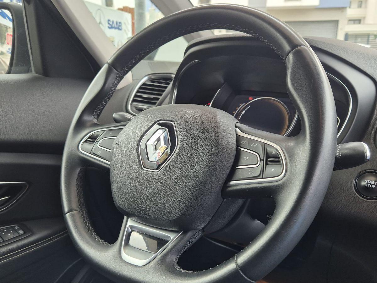 RENAULT - Grand Scénic - Blue dCi 120 CV Initiale Paris