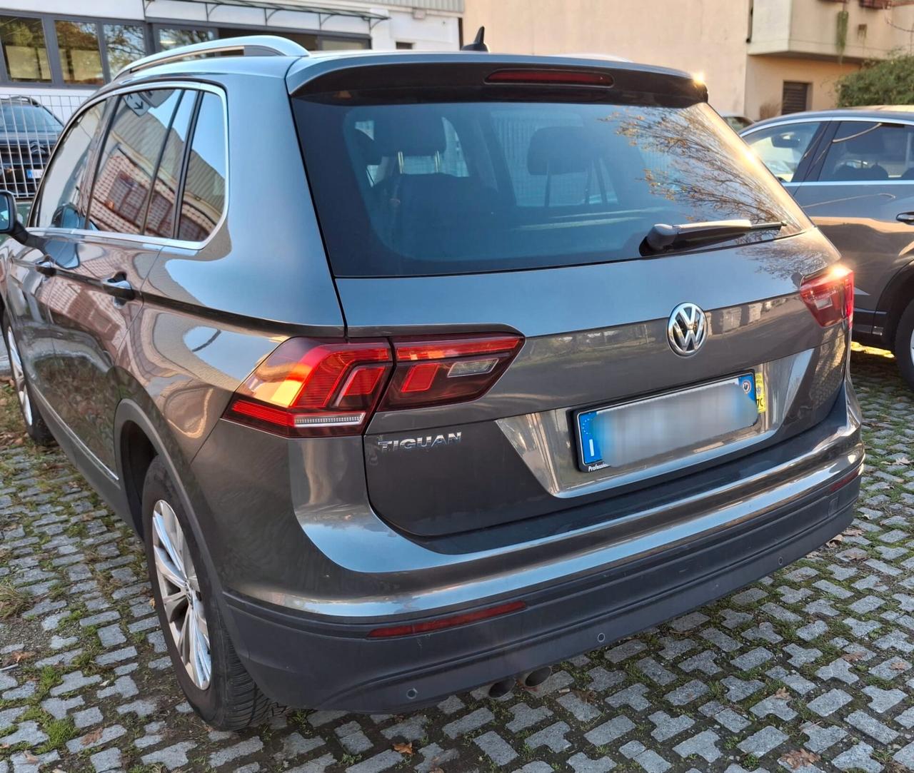 Volkswagen Tiguan 2.0 TDI SCR DSG Business BlueMotion Technology