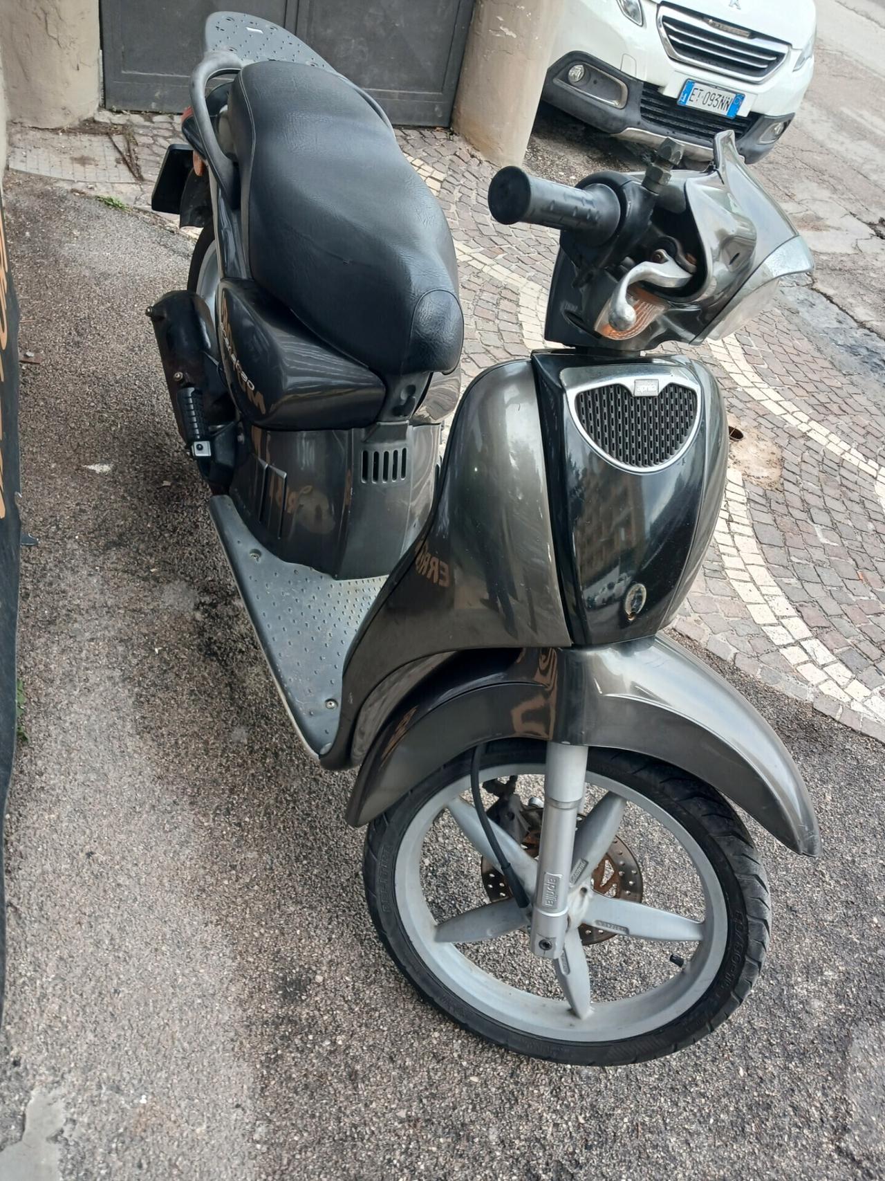 Scarabeo 100 a rate con Klarna