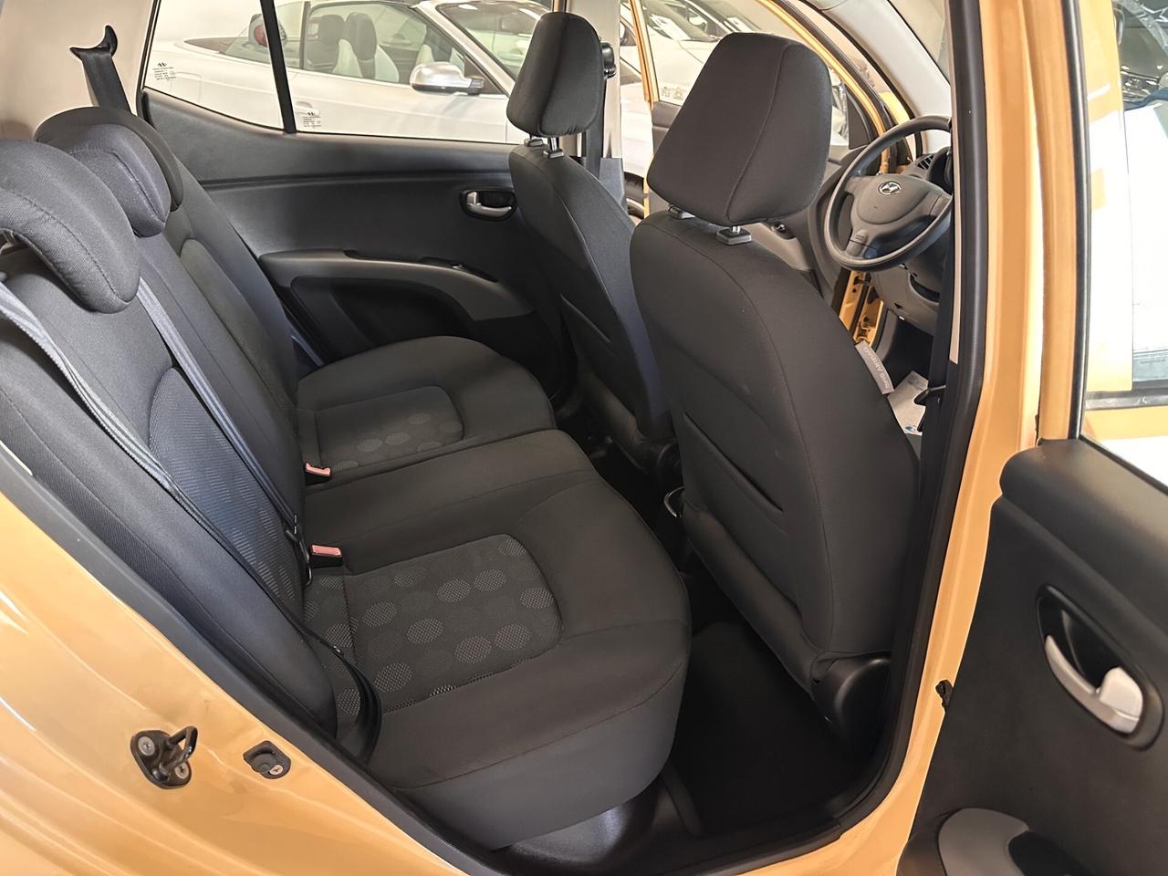 HYUNDAI I 10 1.1 BENZINA CAMBIO AUTOMATICO (78000 MILA KM )