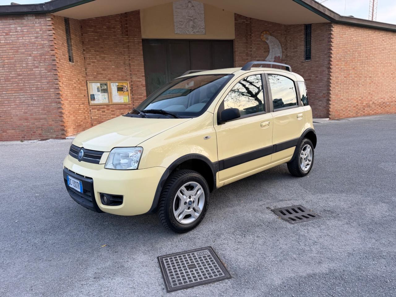 Fiat Panda 1.3 MJT 16V 4x4 Climbing