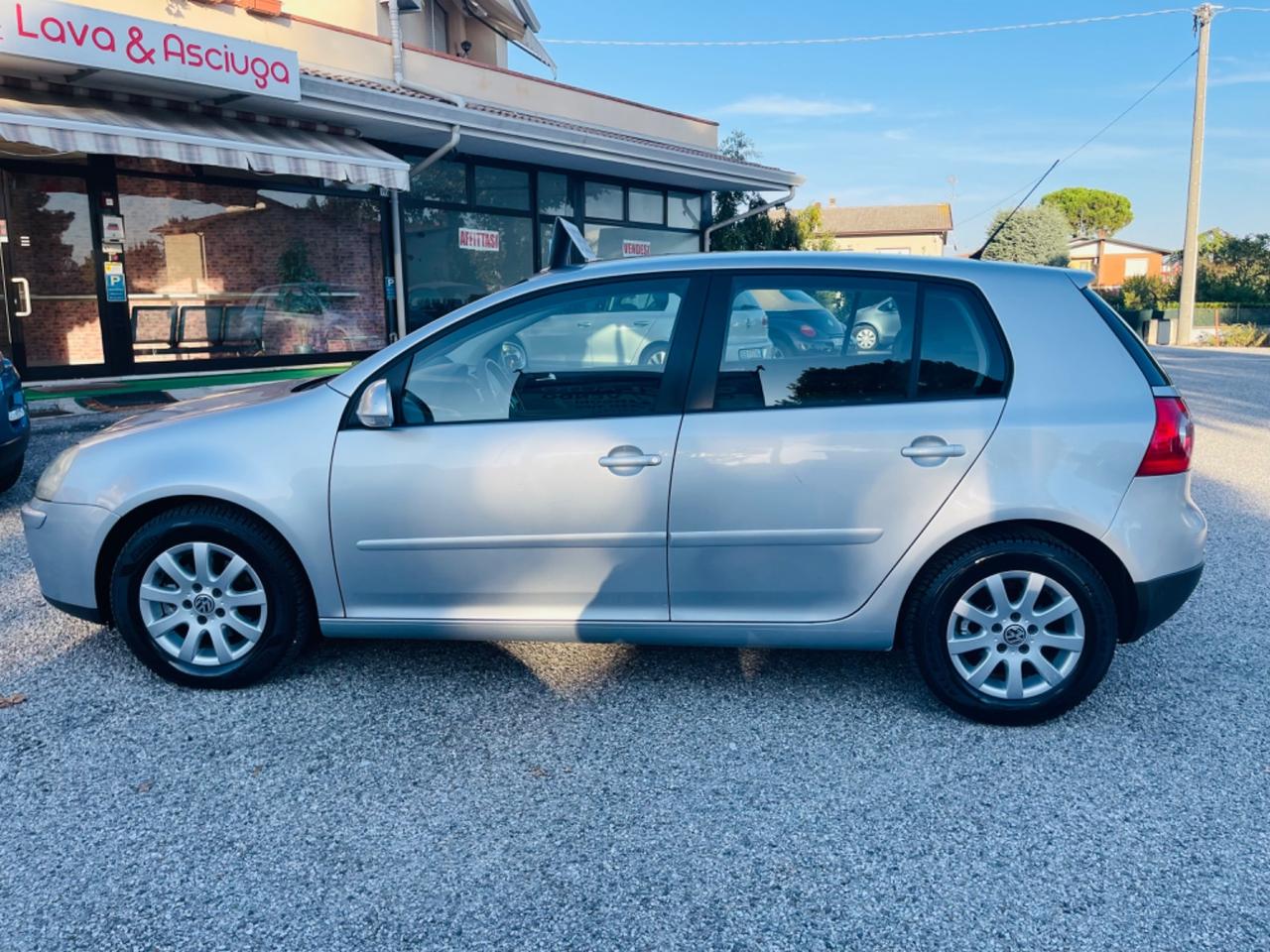 Volkswagen Golf 1.9 TDI DPF Sportline