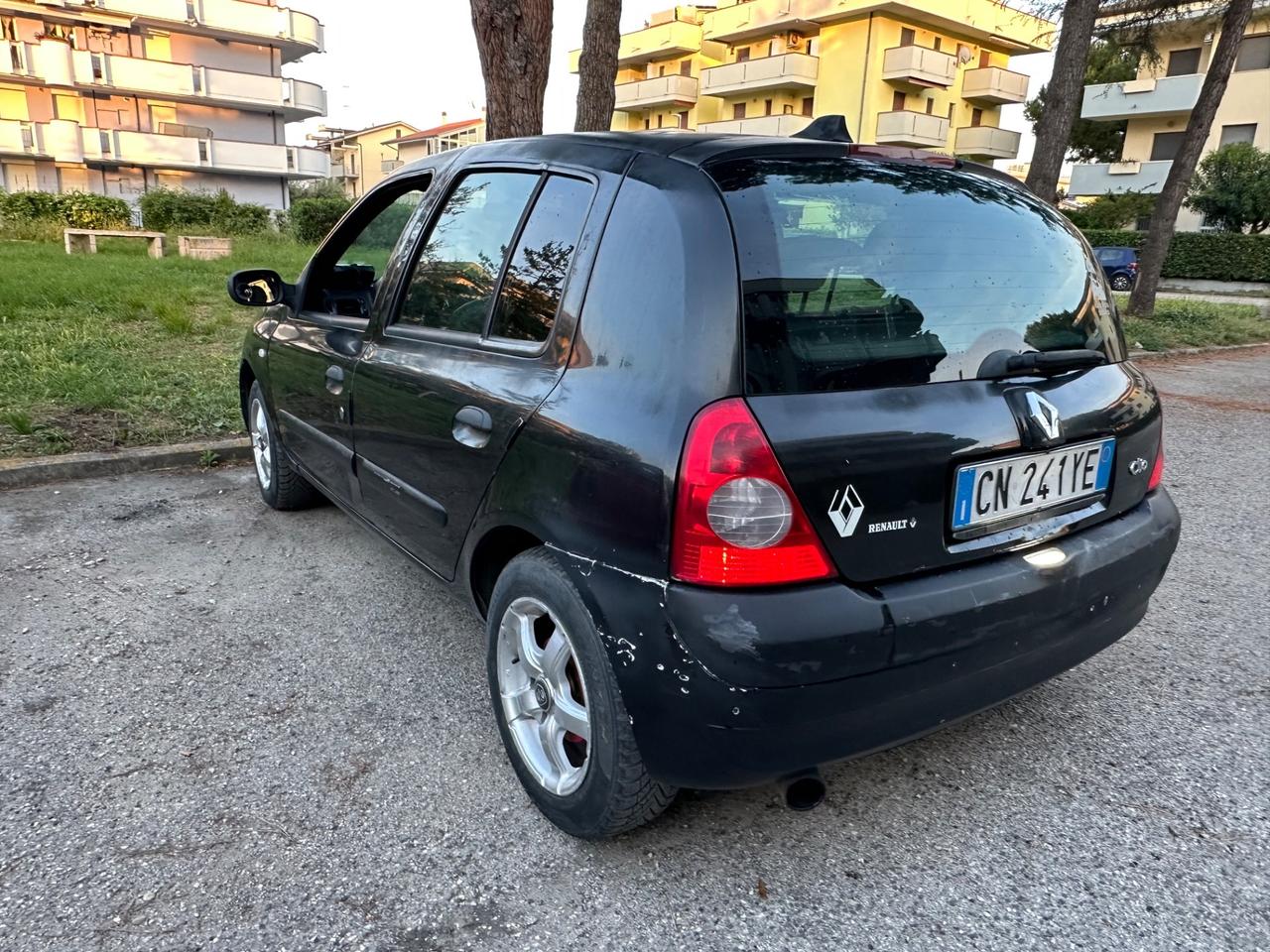 Renault Clio 1.2 16V neopatentati 2004