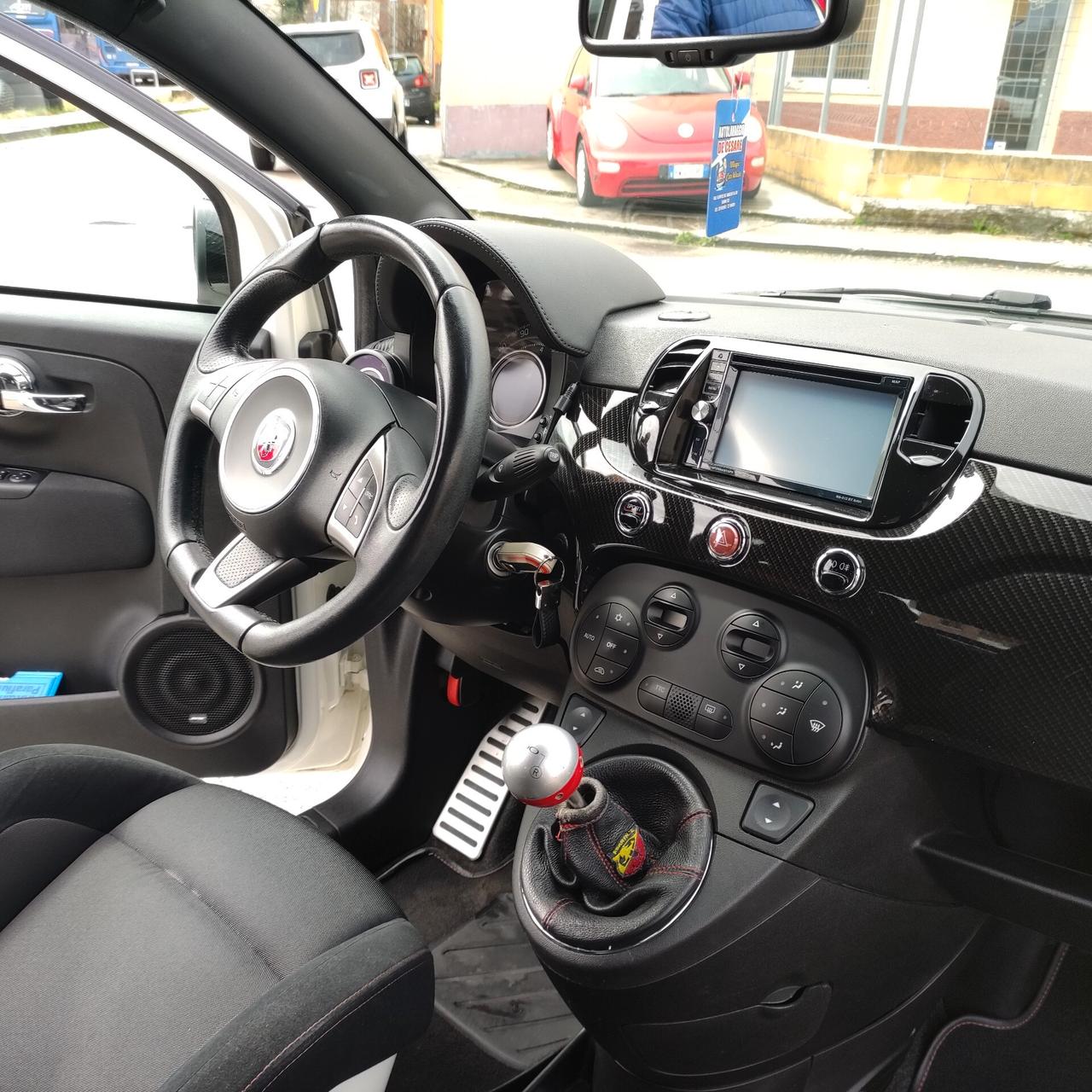 Abarth 500 C 1.4 Turbo T-Jet