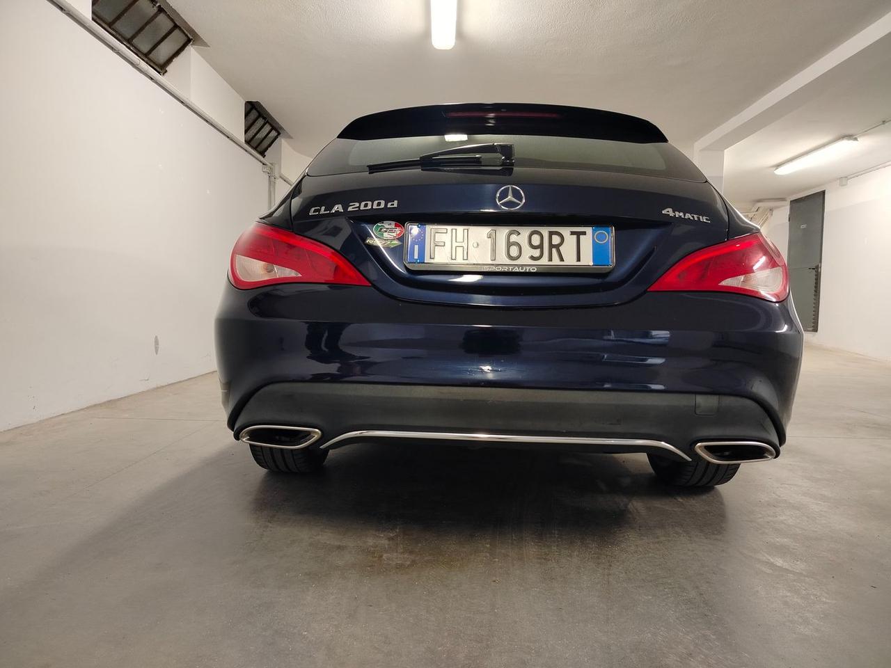 Mercedes-Benz CLA 220 Premium