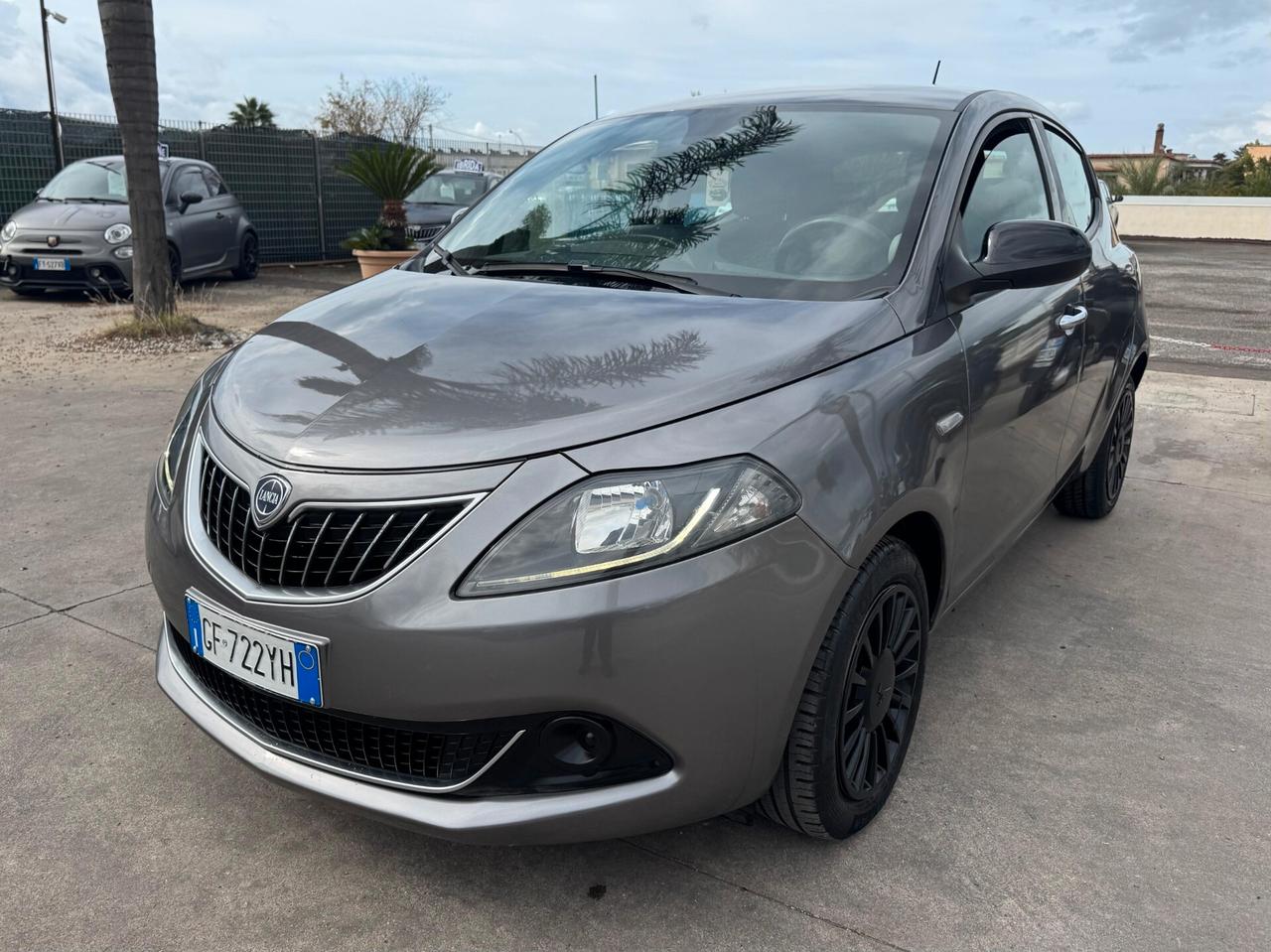 Lancia Y Gold 1.0 FireFly 70cv S&S Hybrid 2021