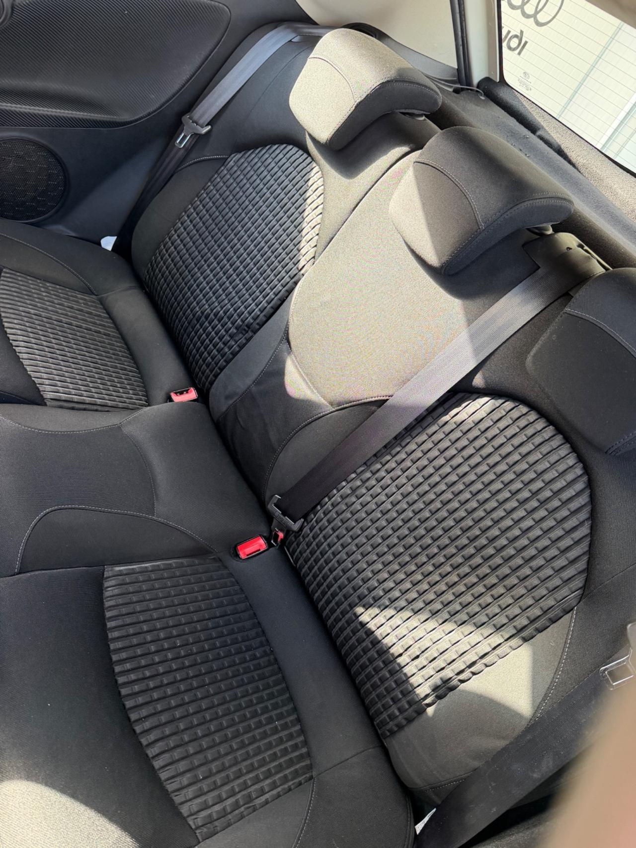 Alfa Romeo MiTo 1.6 JTDm 16V Distinctive Sport Pack