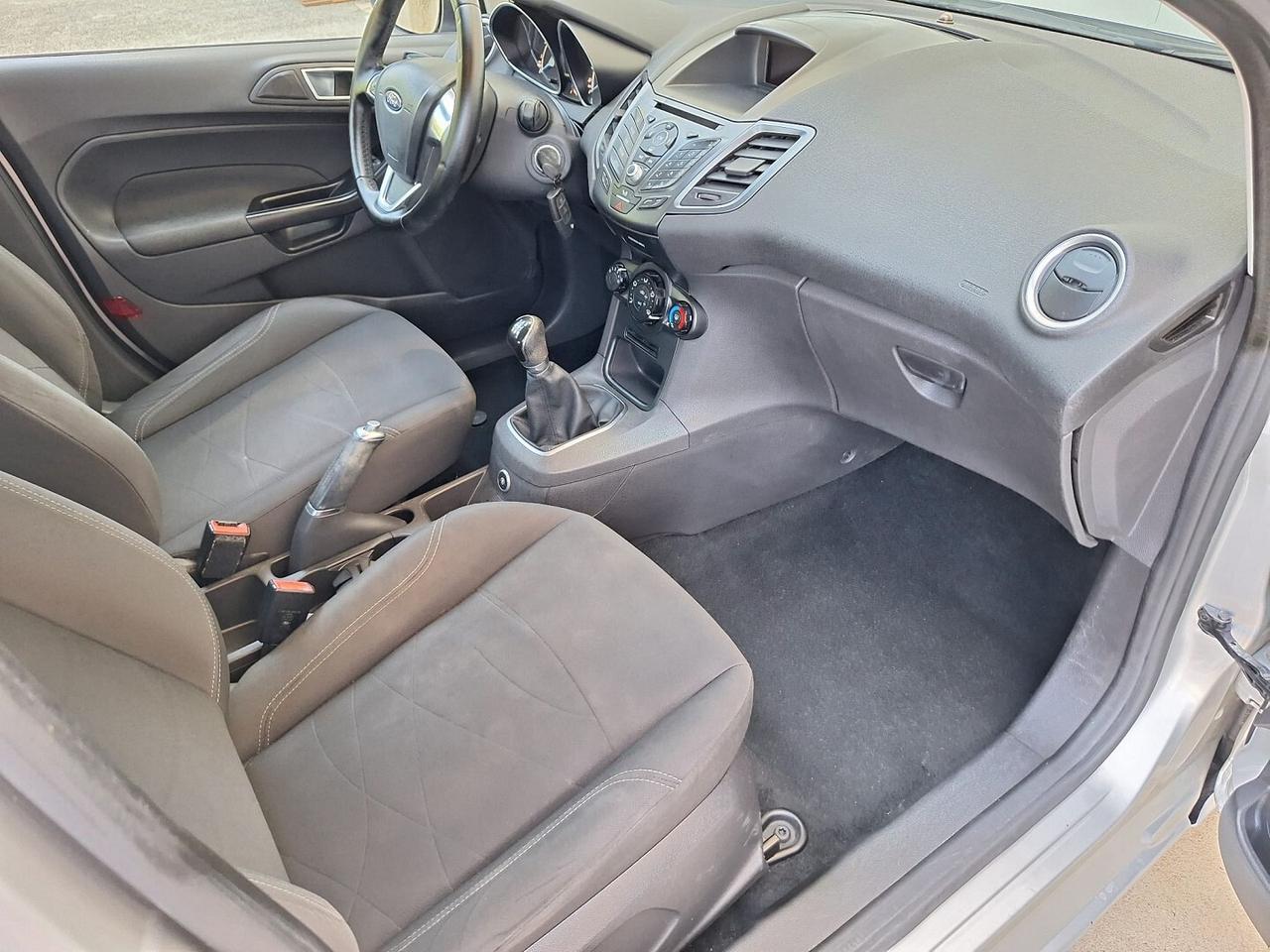 Ford fiesta 1.4 GPL 95cv. PER NEOPATENTATI