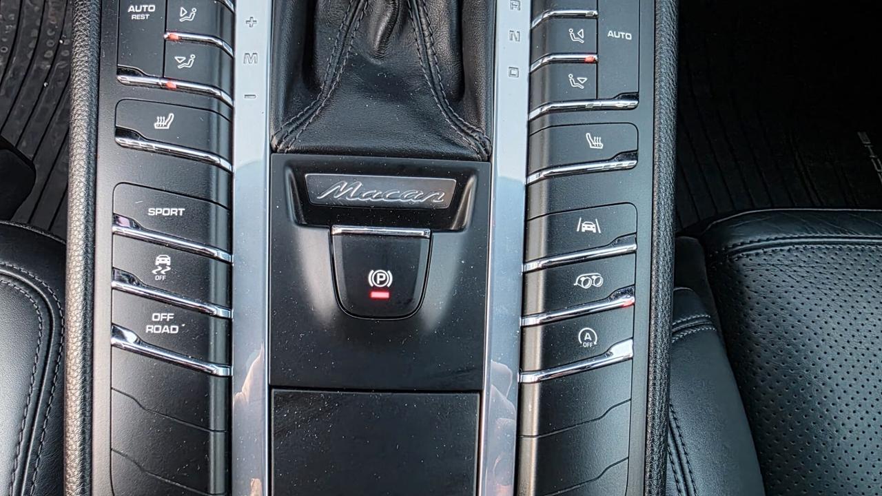 Porsche Macan 2.0 Scarico Sportivo Tetto